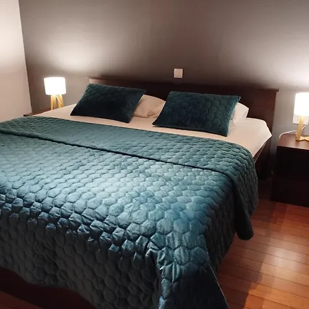 Atlantis 아파트 풀라