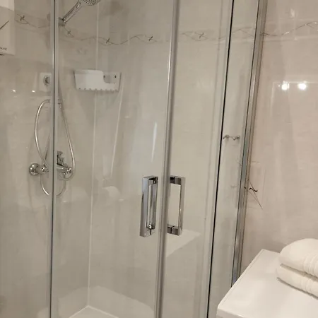 Atlantis 아파트 풀라